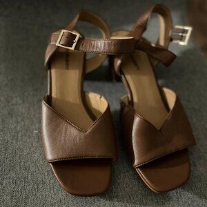 Johnston & Murphy Women's Evelyn Ankle Strap Sandal Slipper, Cognac, 8